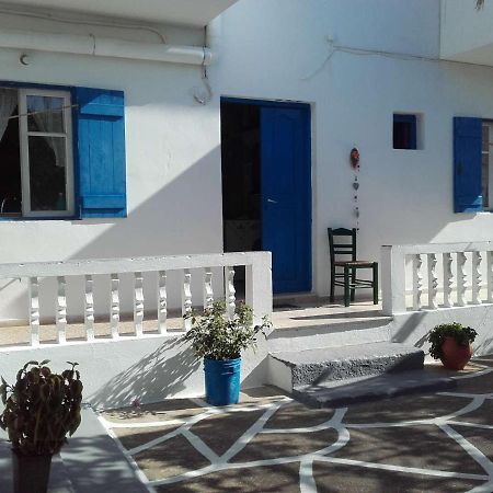 Nikos Apartments Lefkos  エクステリア 写真