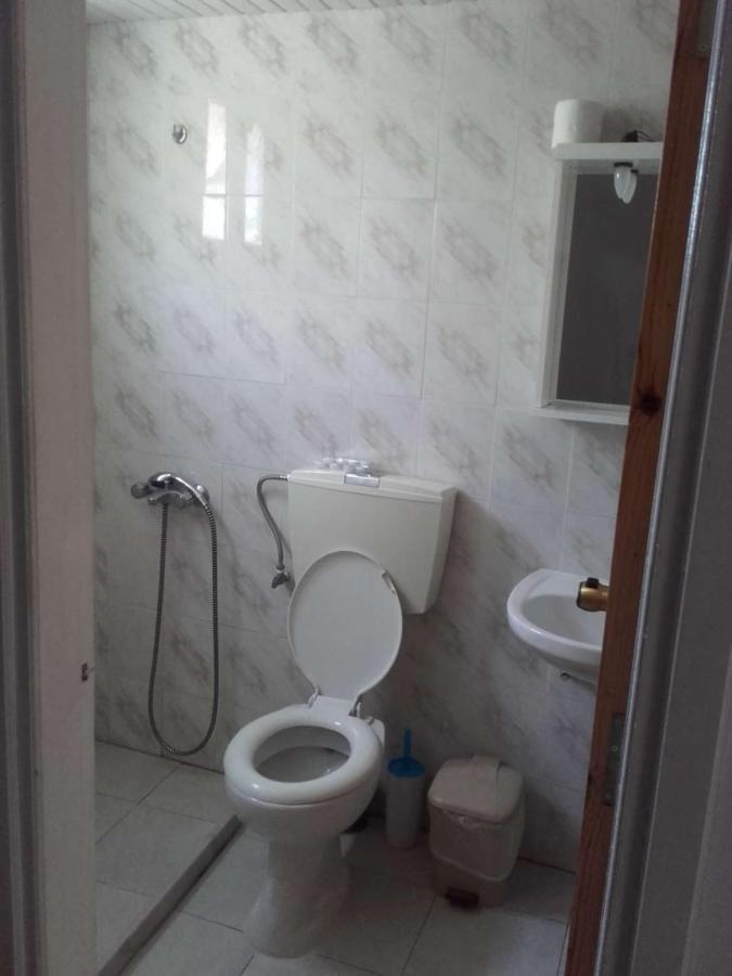 Nikos Apartments Lefkos  エクステリア 写真