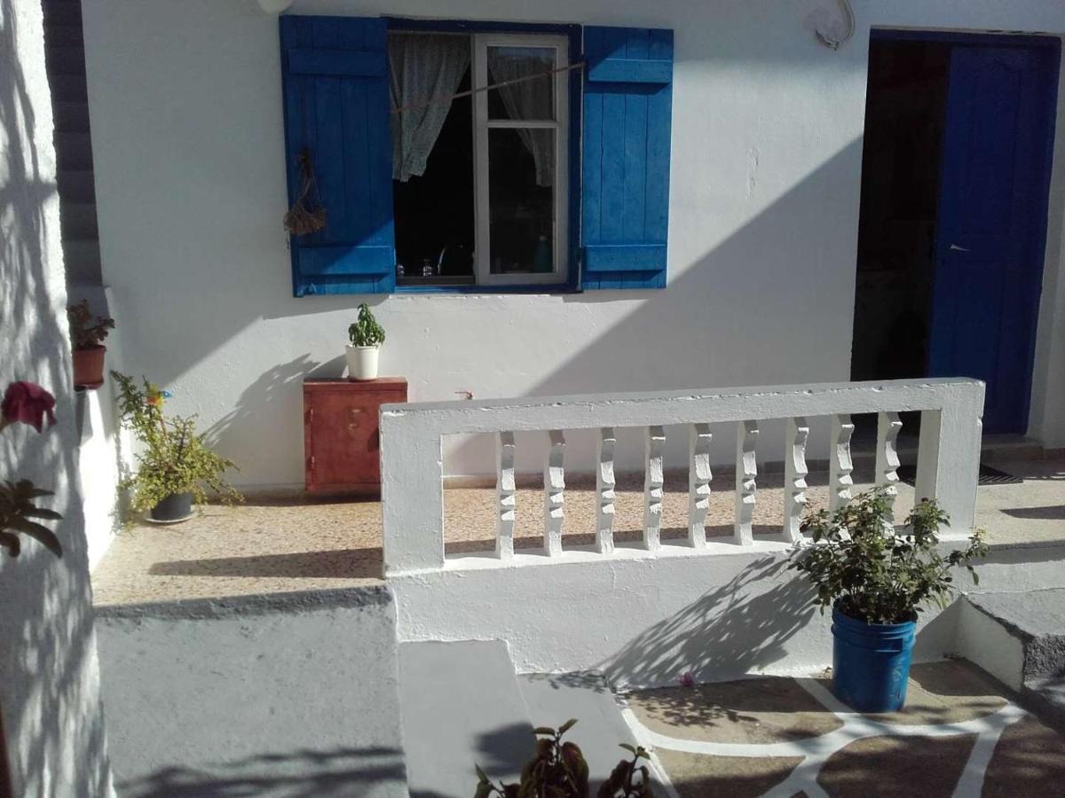 Nikos Apartments Lefkos  エクステリア 写真